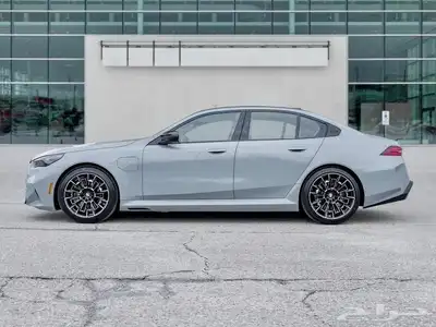 للبيع BMW - M5 - competition موديل 2025 اصفار وارد كندا index
