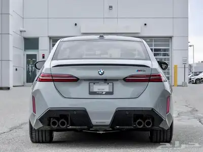 للبيع BMW - M5 - competition موديل 2025 اصفار وارد كندا index
