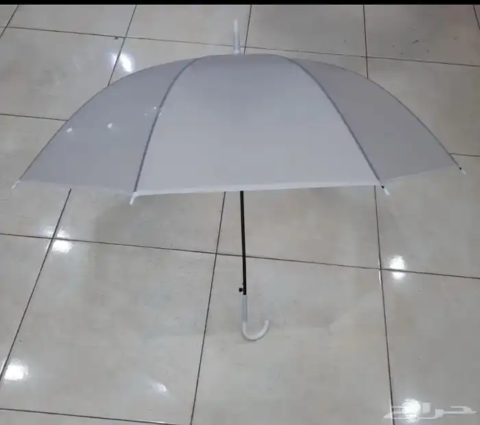 مظلات مطريه وشمسيه ومعاطف المطر جمله للكميات 7