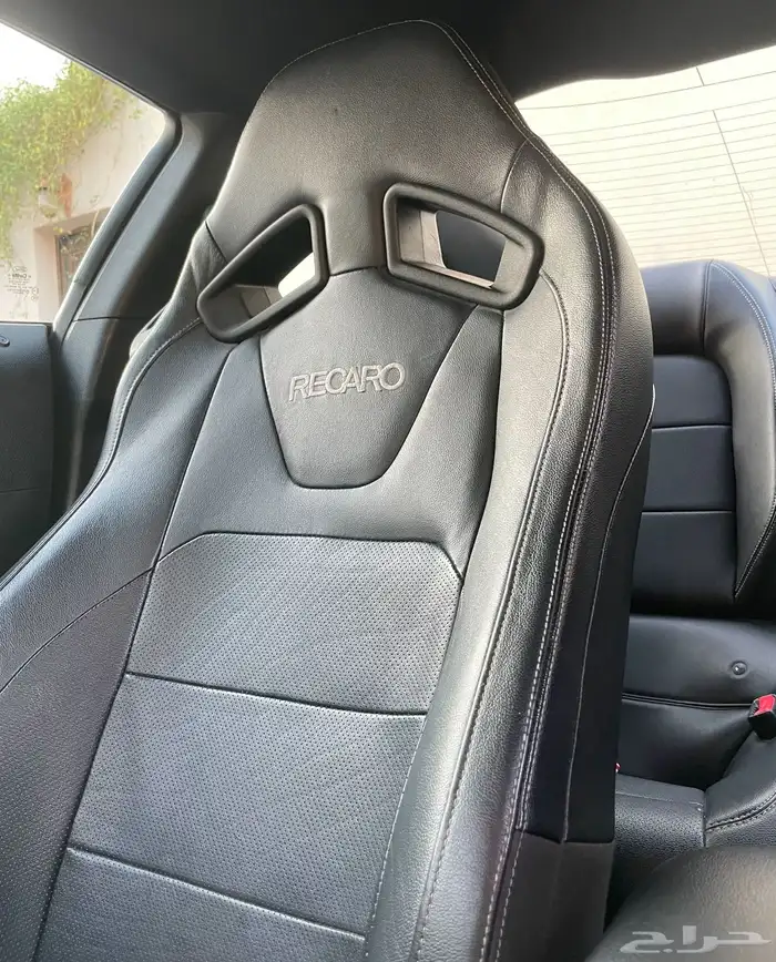 مباع مباع مباع موستنق V8لون جومانجو مباع مباع مباع 18