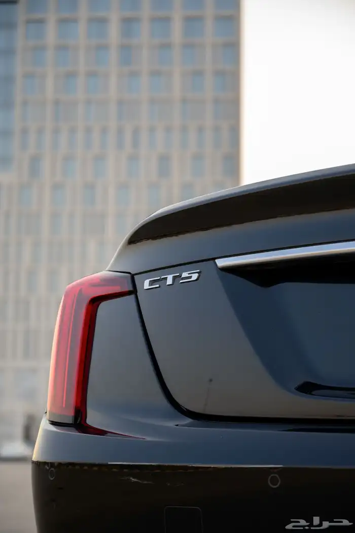 كاديلاك CT5 28