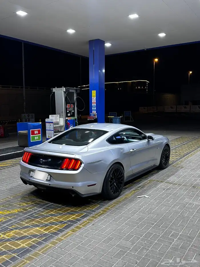 موستنج 2015 فضي النوع. Eco 1