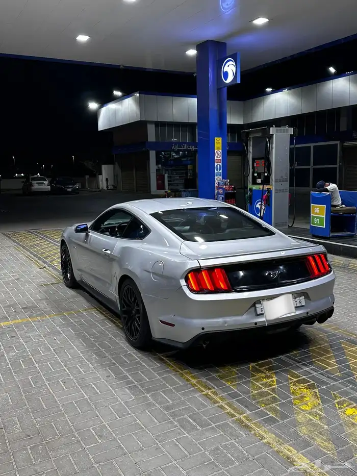 موستنج 2015 فضي النوع. Eco 3
