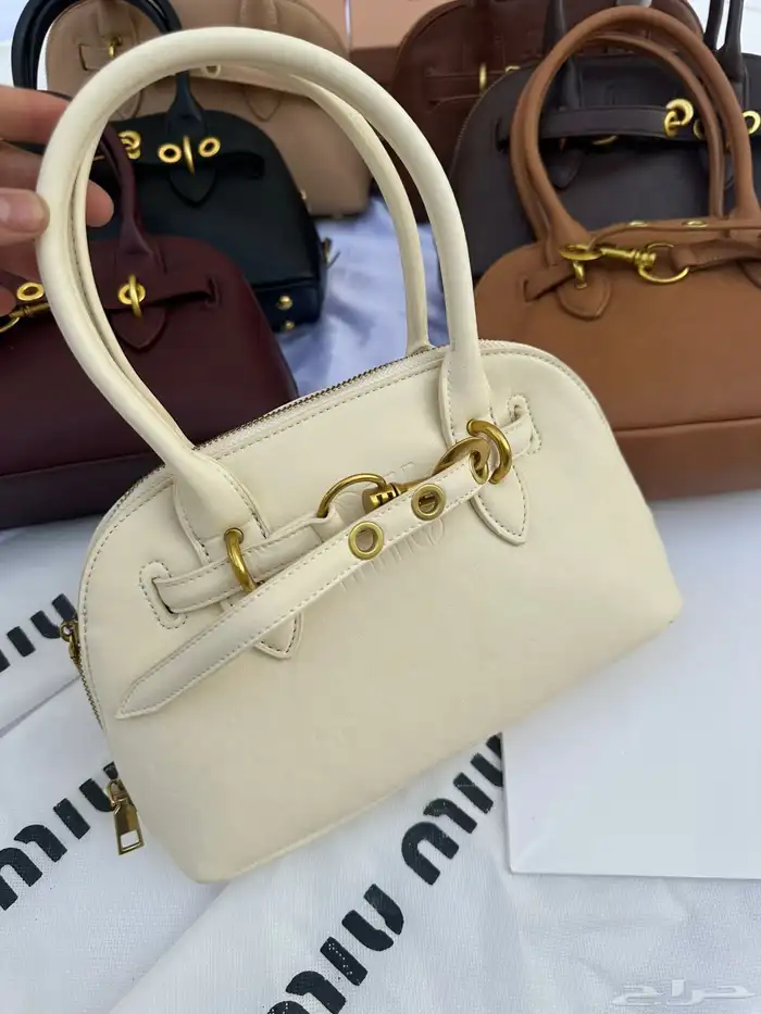 شنط ماستر طبق الاصل بارخص الاسعار 86