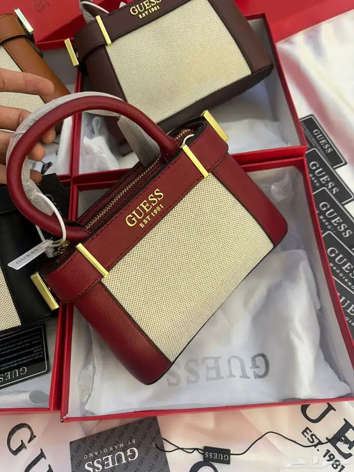 شنط ماستر طبق الاصل بارخص الاسعار 34