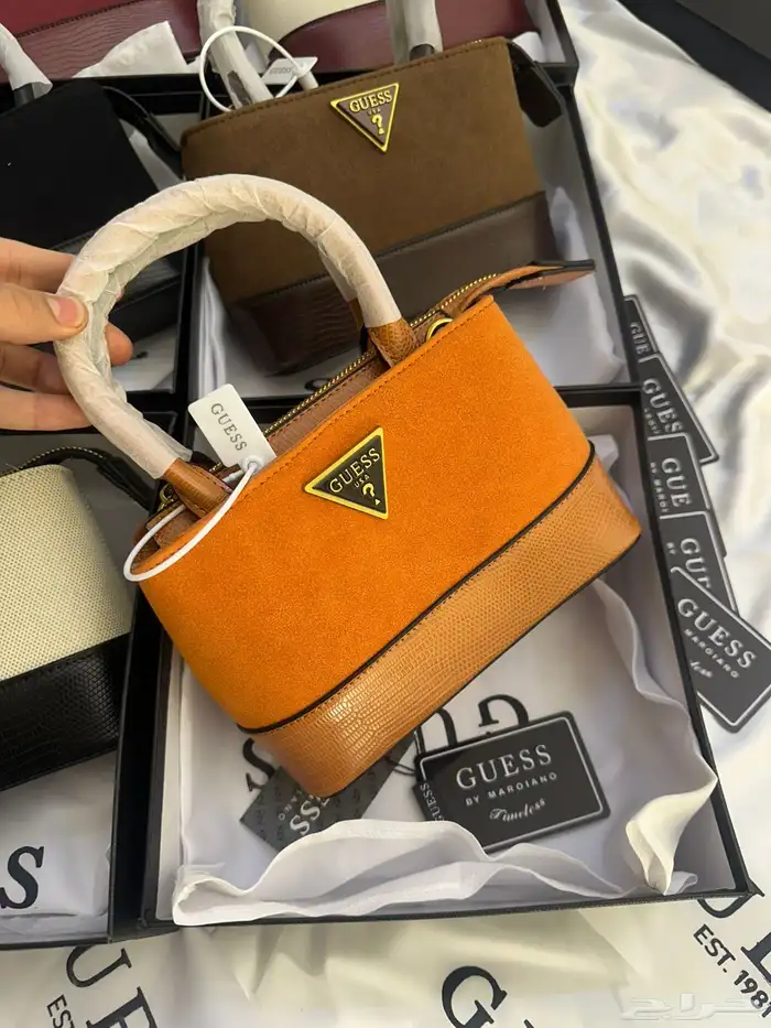 شنط ماستر طبق الاصل بارخص الاسعار 50