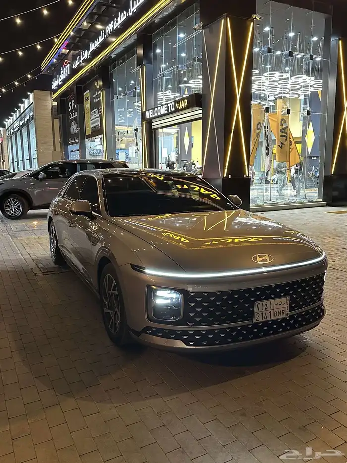ازيرا 2025 كلاسيك بحالة الوكالة ممشى 33k تم تنزيل الحد 0