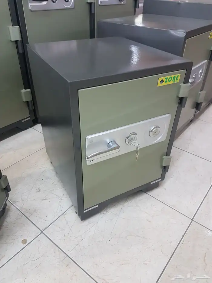 Digital Fireproof Home Safe with Removeable Shelf. 1