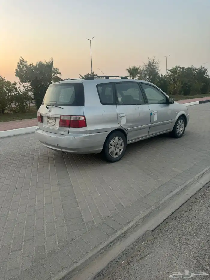 كيا كارنس واجن 3