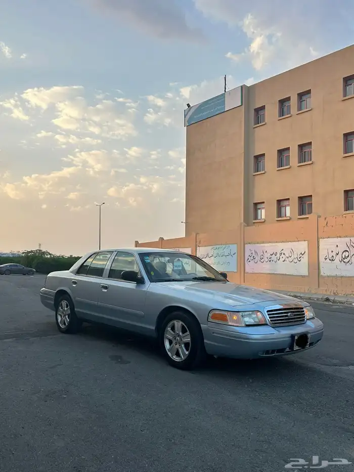 فورد كراون فكتوريا   2003 5