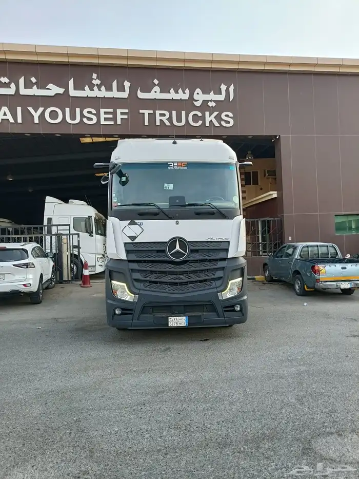 للبيع شاحنة مرسيدس 1845 موديل 2021 نقل خاص 0