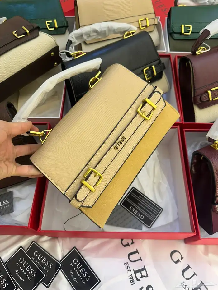 شنط ماستر طبق الاصل بارخص الاسعار 58