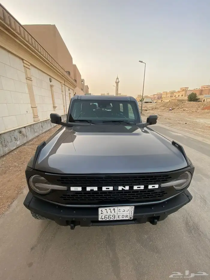 فوردبرونكو موديل 2022فل كامل باب واخد 1