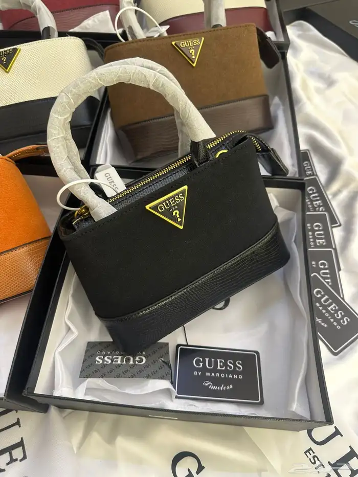 شنط ماستر طبق الاصل بارخص الاسعار 52