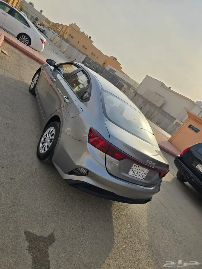 كيا سيراتو 2023 استاندر 4