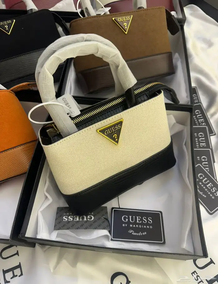 شنط ماستر طبق الاصل بارخص الاسعار 51