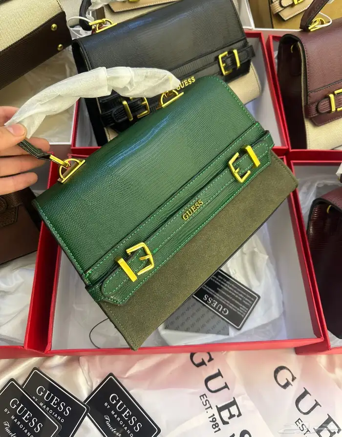 شنط ماستر طبق الاصل بارخص الاسعار 56