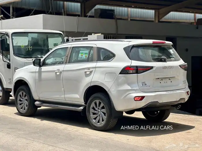 ايسوزو MUX فل كامل 2024 دبل ديزل (مبيعات النقد والتقسيط) 4