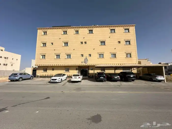 شقة دورين بحي ظهرة لبن واسعة للبيع 22