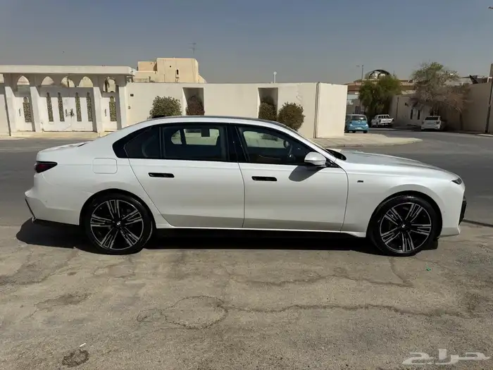 بي ام دبليو 9