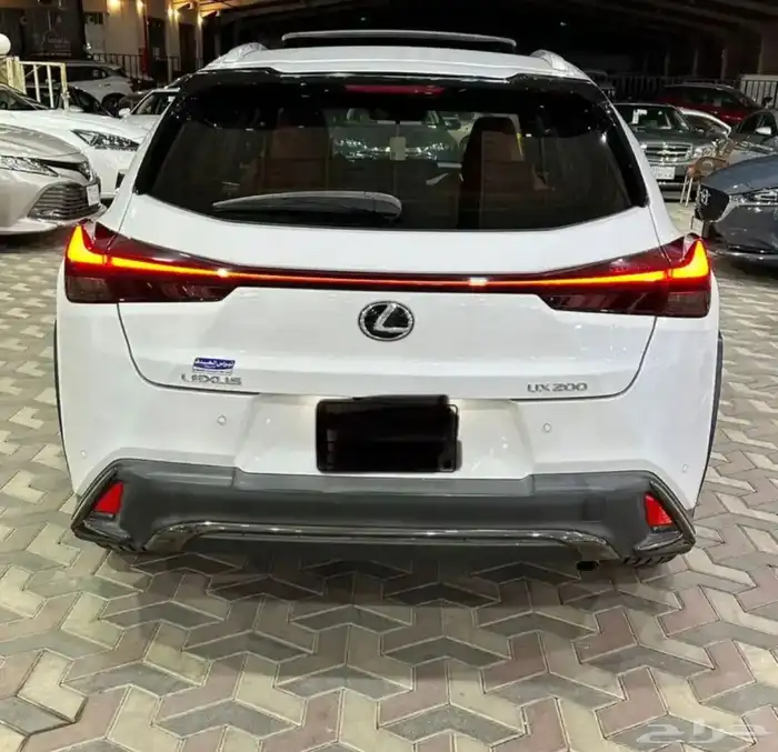 لكزس UX اف اسبورت موديل 2019 5