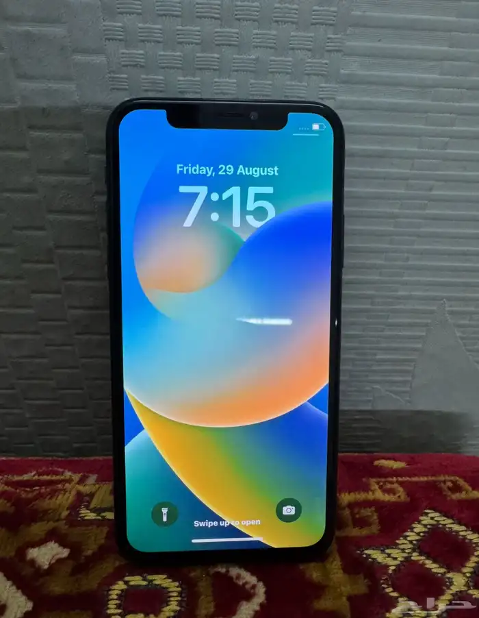 ايفون x مساحه 256 نظيف 1