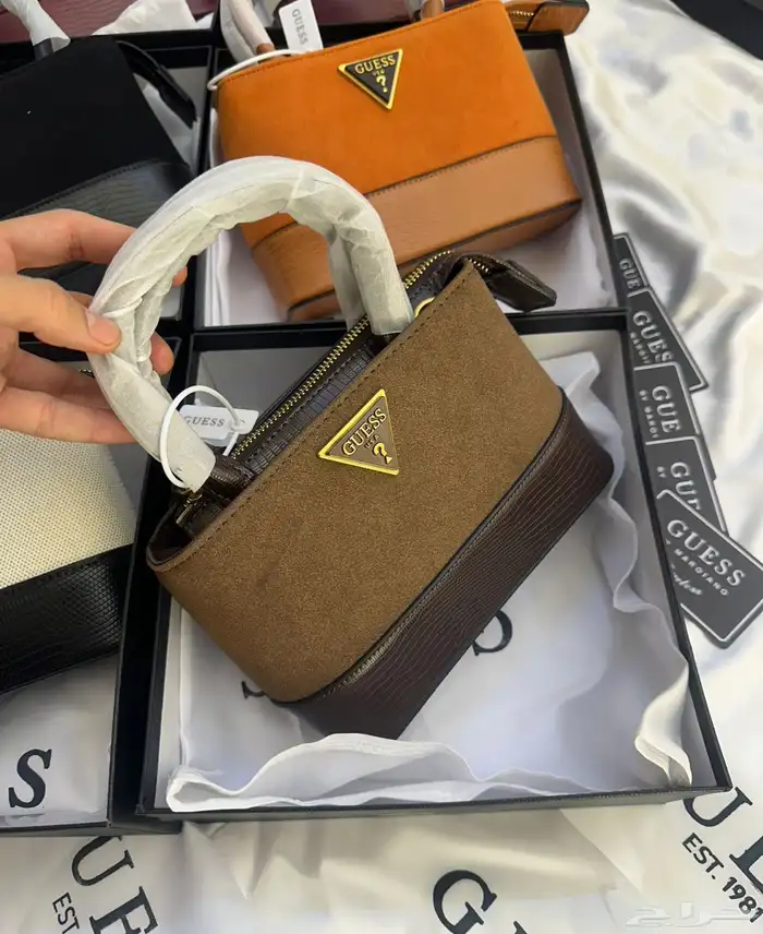 شنط ماستر طبق الاصل بارخص الاسعار 53