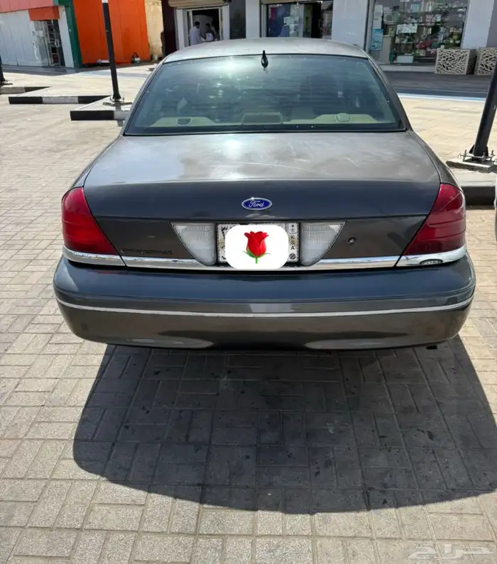 فورد فكتوريا 2004 1