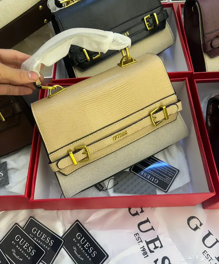 شنط ماستر طبق الاصل بارخص الاسعار 60