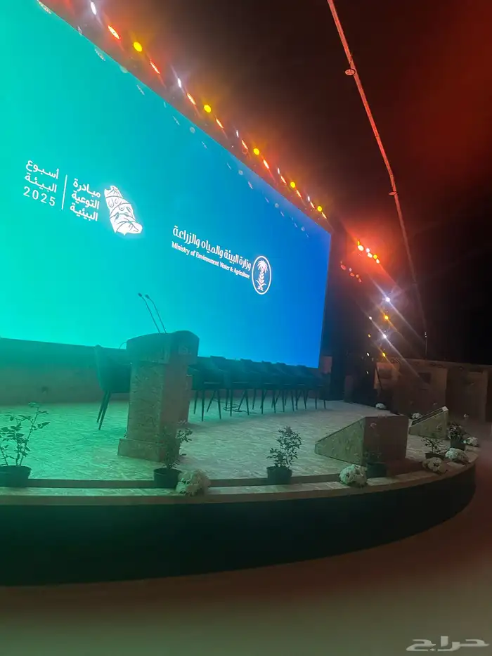 تاجير شاشات 4