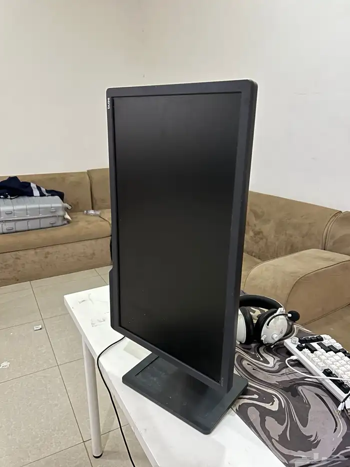 للبيع بيسي مع شاشة 1080 Ryzen 5 5