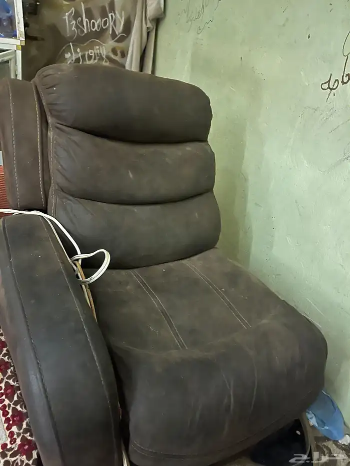 كنب نضيف ثلاث قطع ثنتين تنفتح 3