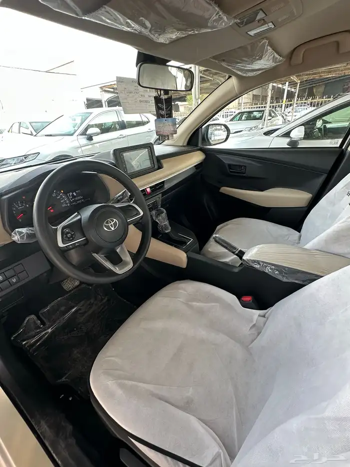 للبيع تويوتا يارس 2023 السعر 43 6