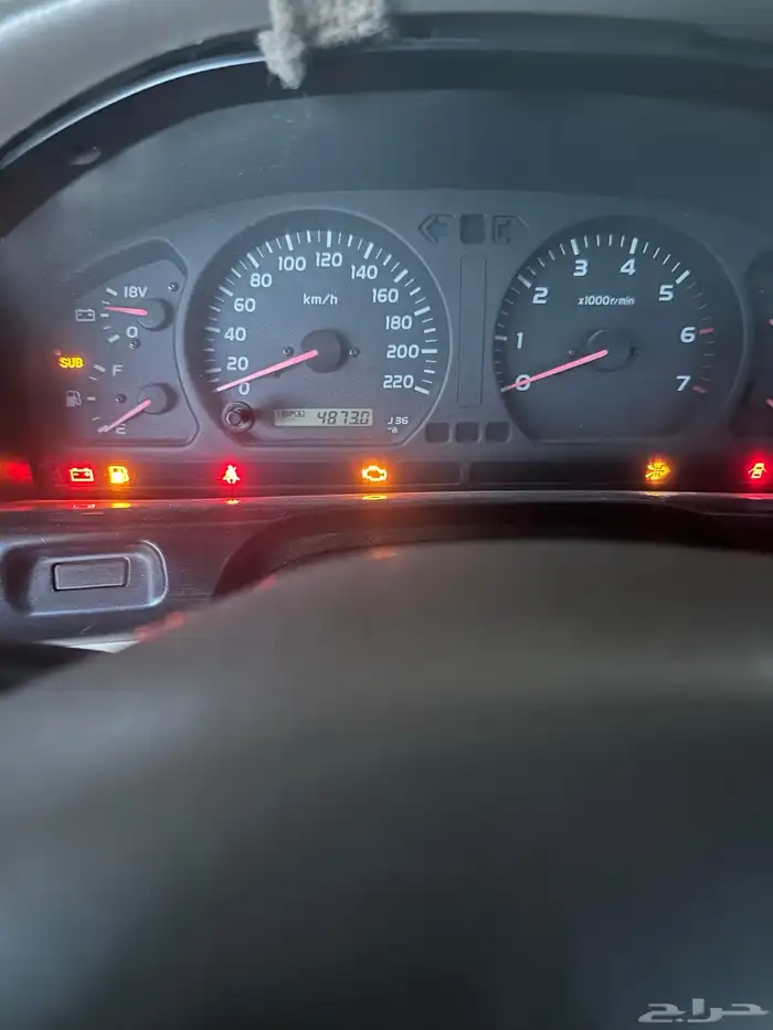 جيب تايوتا الموديل 2000 القير عادي الممشى حوالي 300 منيكه شر 7