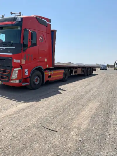 فولفو2019سطحه دخلي وخارج المدينه 0