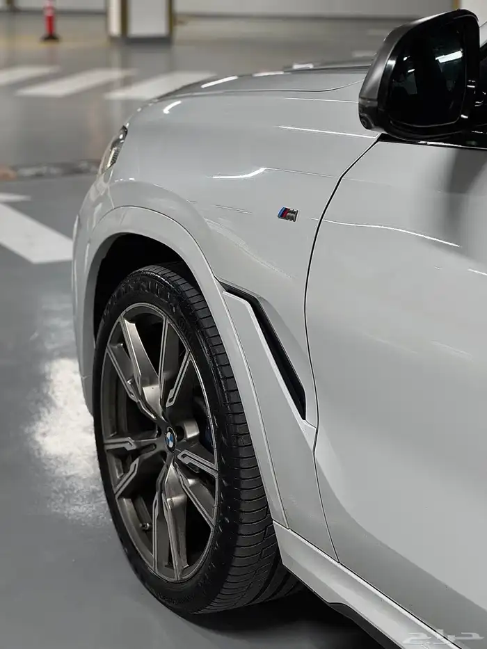 بي ام دبليو X6 M50i موديل 2020 25