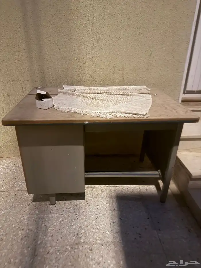 للبيع 4