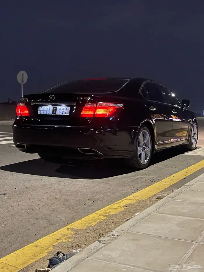 لكزس LS 460 VIP للبيع 14