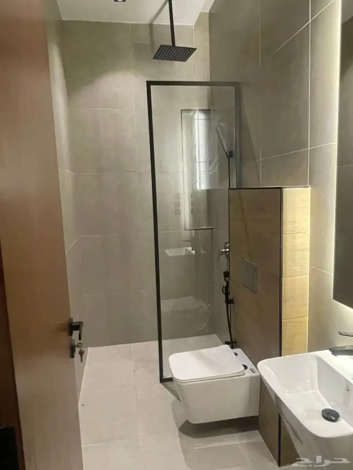 زجاج سيكوريت ومرايا 0