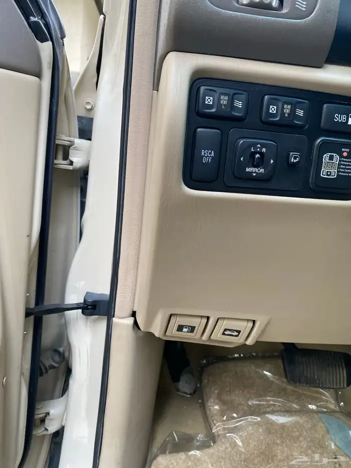 جيب لكسز LX470 موديل 2006 ماشاء الله 43