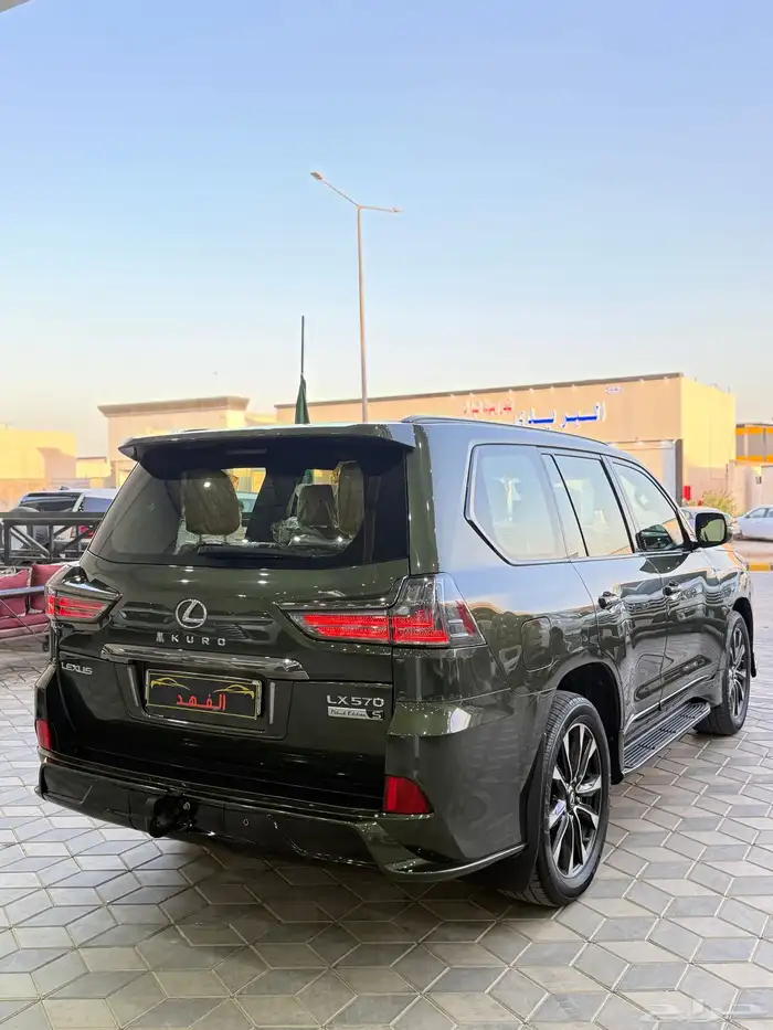 لكزس - 2021 - LX570 - بلاك اديشن 11