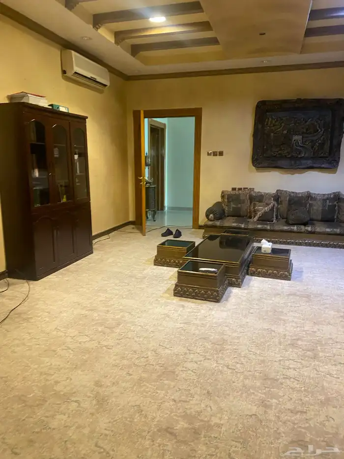 طقم كنب مرتفع   طقم كنب منخفض   طاولات  لوحات   ابجورات 10