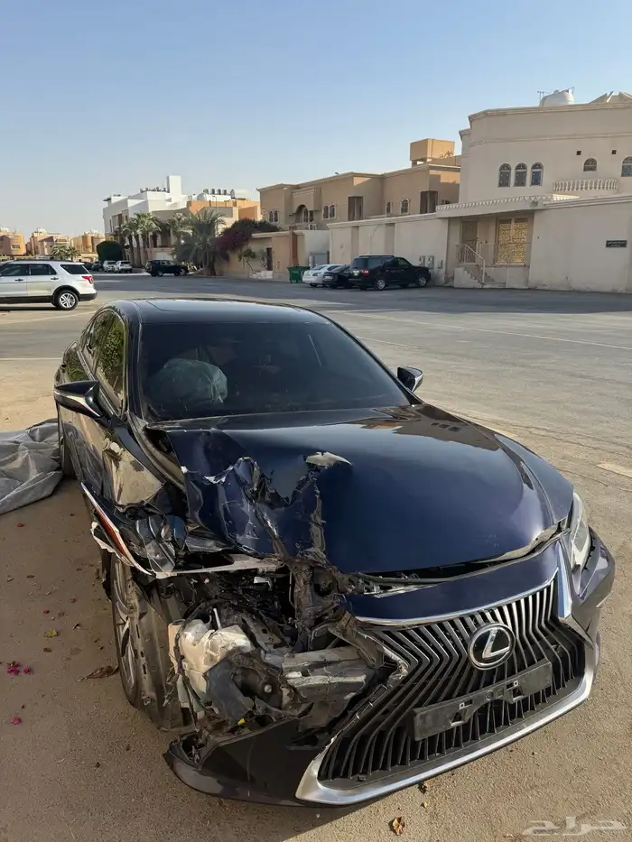 لكزس ES250 مويل 2021 ستاندر AA اللون كحلي ممشى 137 الف 0