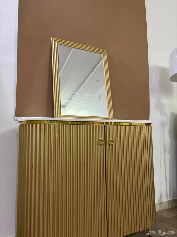طاولة مدخل مع مرايه 0