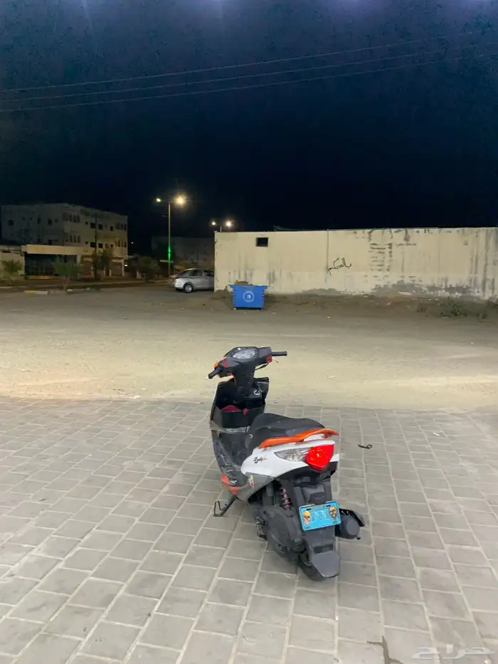 السلام عليكم اعرض لكم دباب عجيب يشغل سلف وهندل واقابل بدباب 4