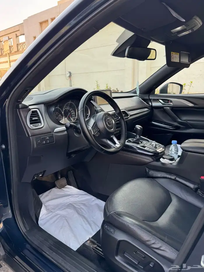 جيب CX-9 مازدا 10