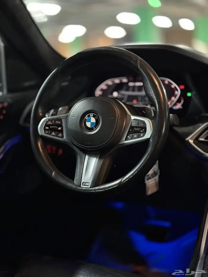 بي ام دبليو X6 M50i موديل 2020 34