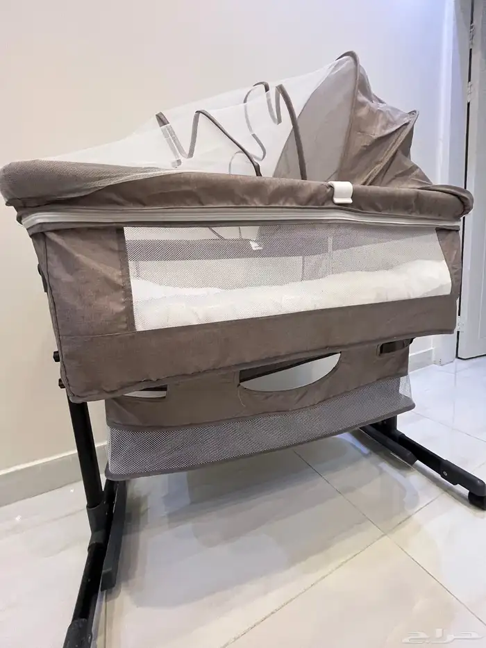 سرير اطفال 2