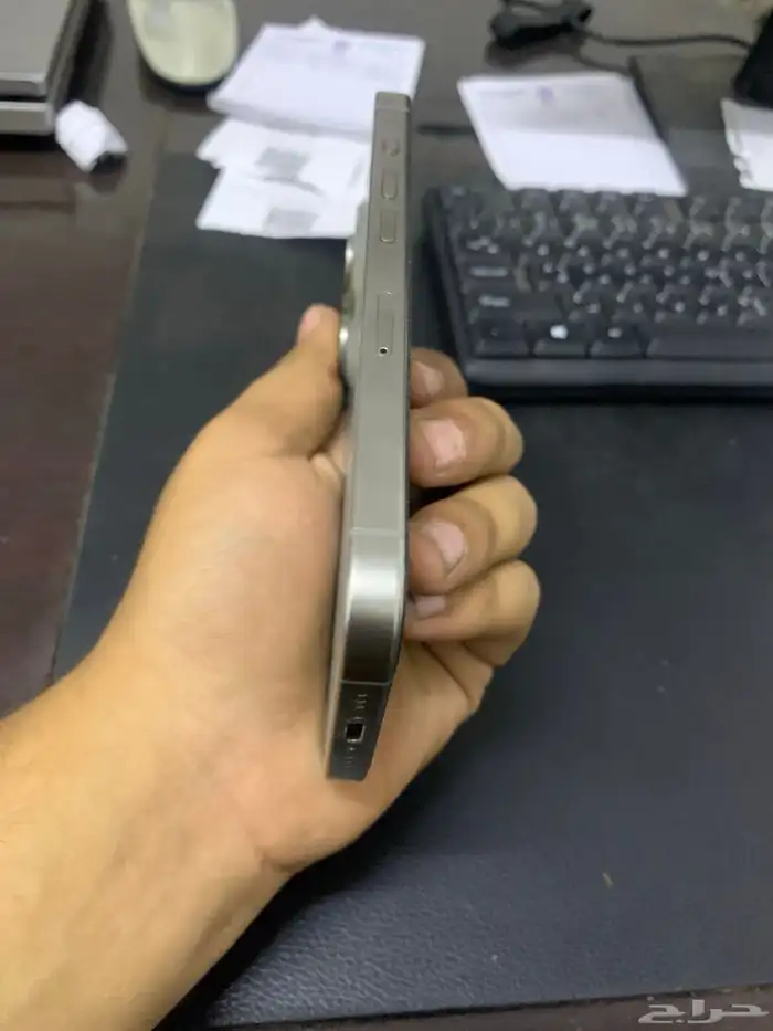 آيفون 15 برو نظيف 8
