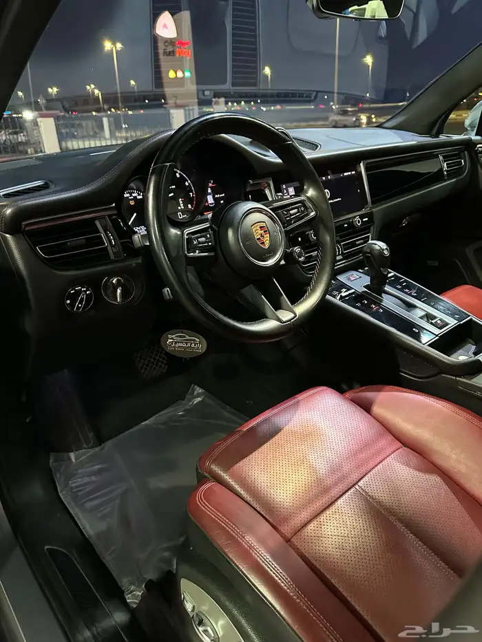 بورش Macan. 2022 22